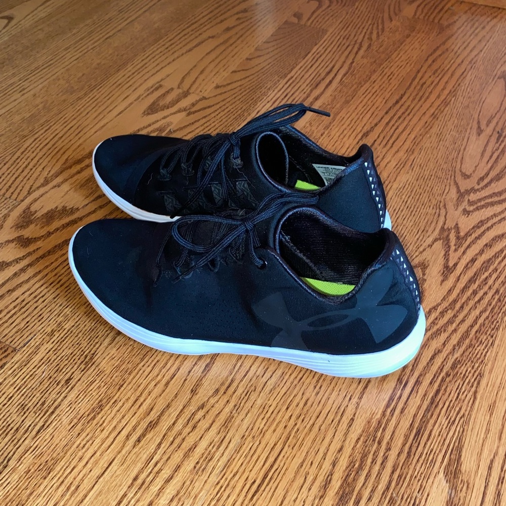 Under Armour Sneakers